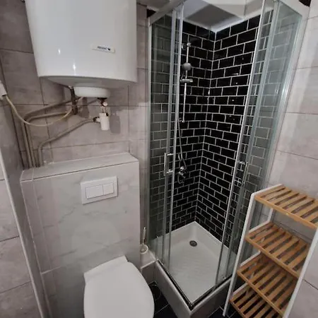 Les Palmiers: Apt 2 Prs, Piscine, Parking Apartment Antibes