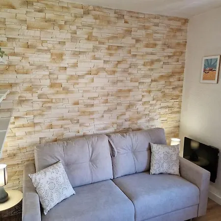 Les Palmiers: Apt 2 Prs, Piscine, Parking Apartment