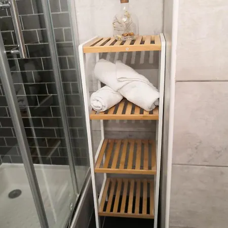 Les Palmiers: Apt 2 Prs, Piscine, Parking Appartement Antibes
