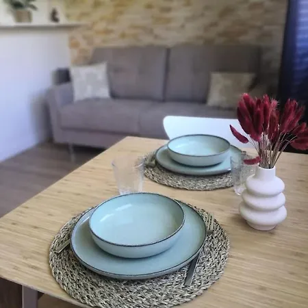 Les Palmiers: Apt 2 Prs, Piscine, Parking * Antibes